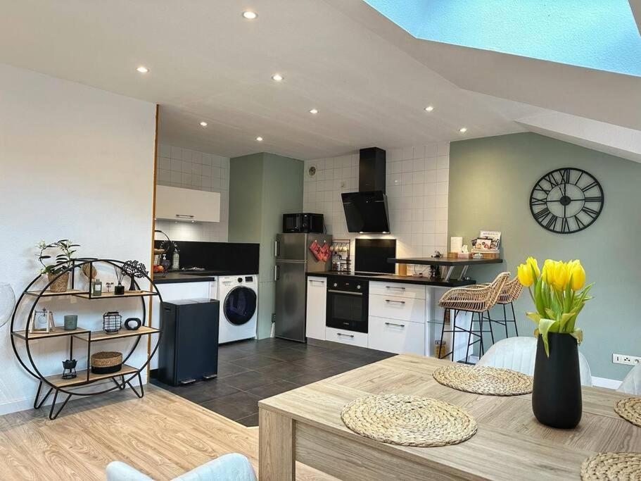 Duplex T3 Hypercentre 65M² Lägenhet Voiron Exteriör bild